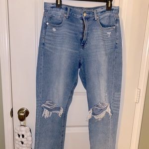 American Eagle Mom Jeans